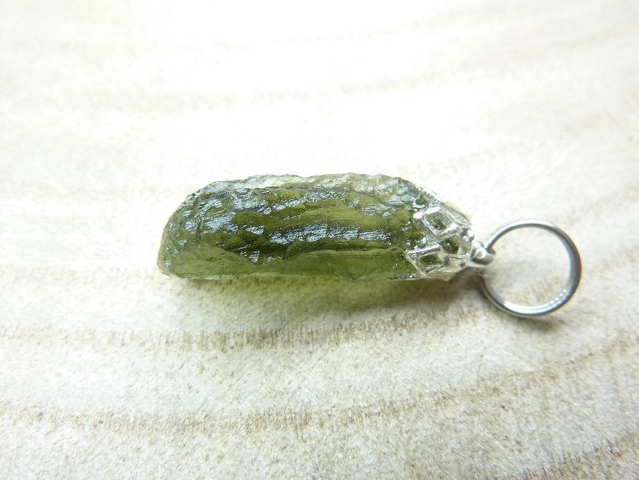 Pendentif Moldavite ref 1380