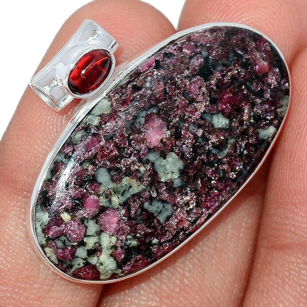 Pendentif Eudialyte et grenat Monture argent 925 ref 4929