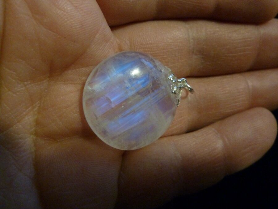 PENDENTIF PIERRE DE LUNE GEMME 45 CTS 9 GR AAA+ ref 2022