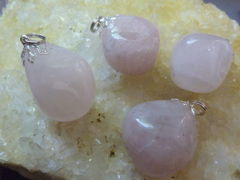 Pendentif quartz rose
