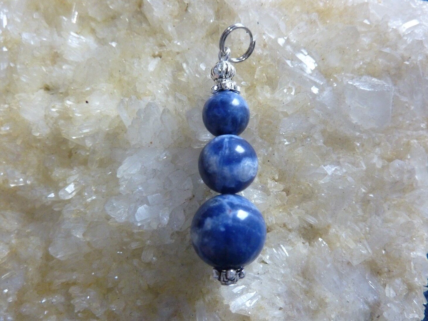 Pendentif Sodalite perles rondes 12-10-8 mm – Image 3