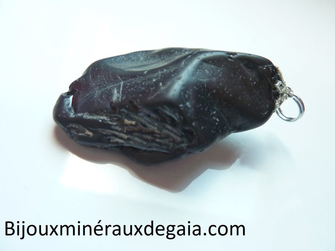 PENDENTIF PROTECTION SPINELLE NOIRE gr rare! ref 6146