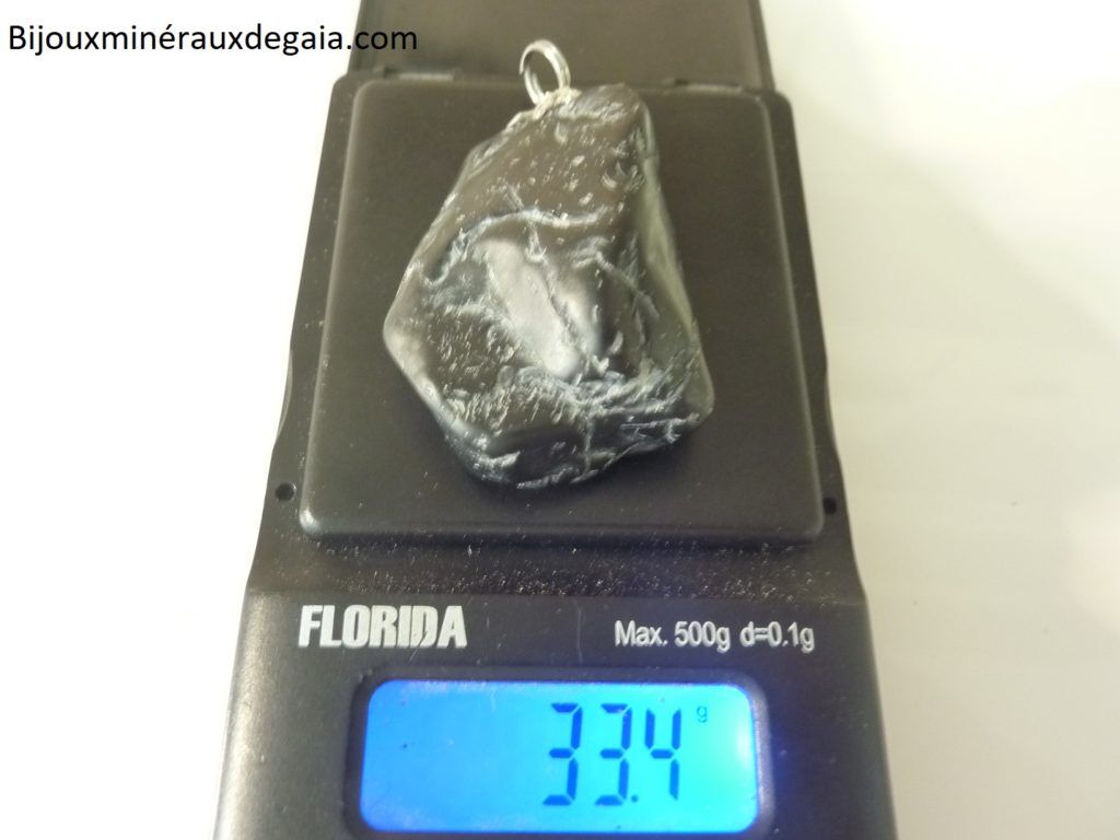 Pendentif Spinelle noir 33,4 gr ultra rare ref 4770