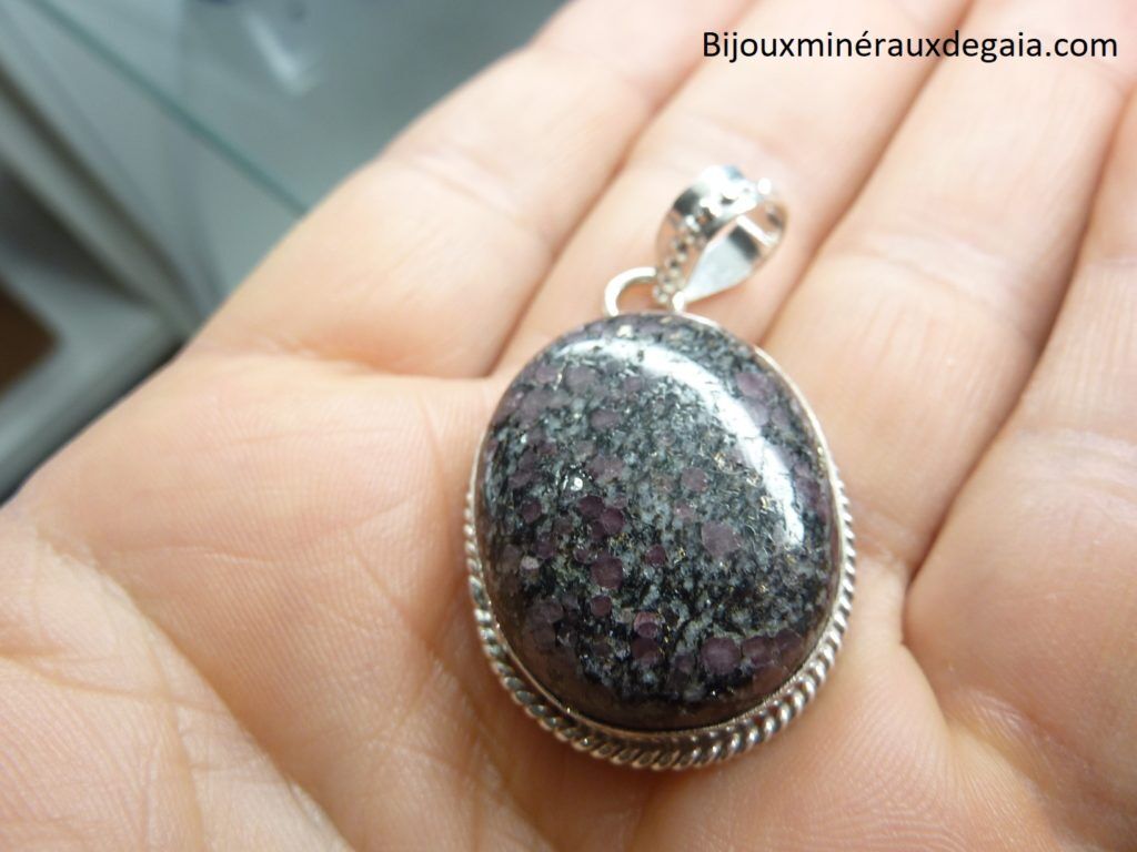 Pendentif Eudialyte monture argent 925 ref 7273