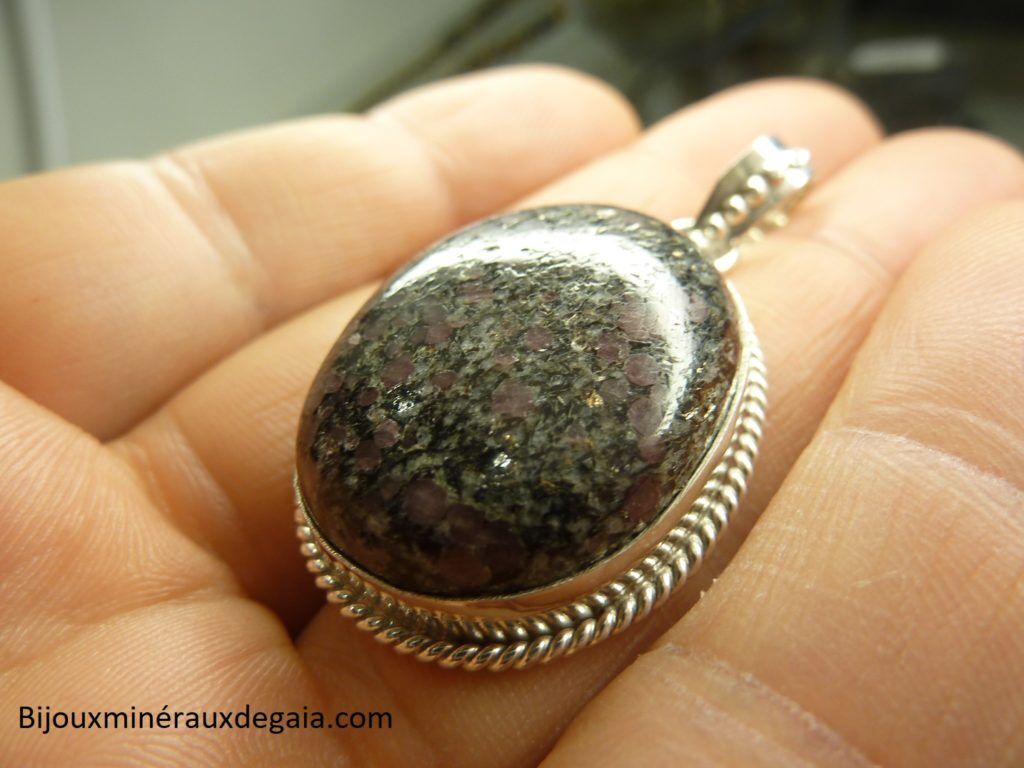 Pendentif Eudialyte monture argent 925 ref 7273
