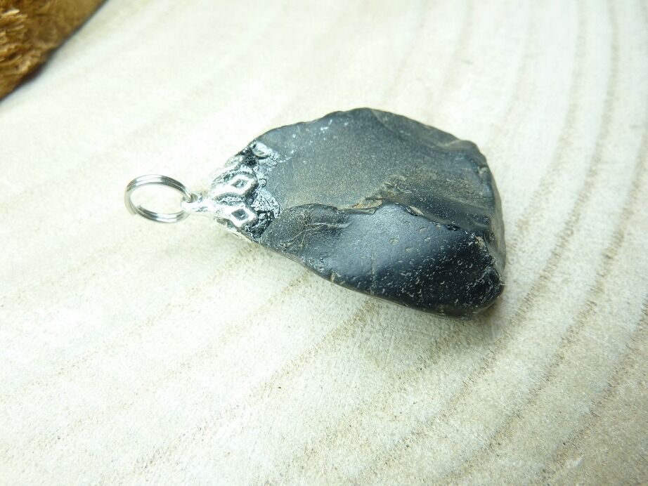 Pendentif Spinelle noir 16,6 gr ultra rare ref 1410