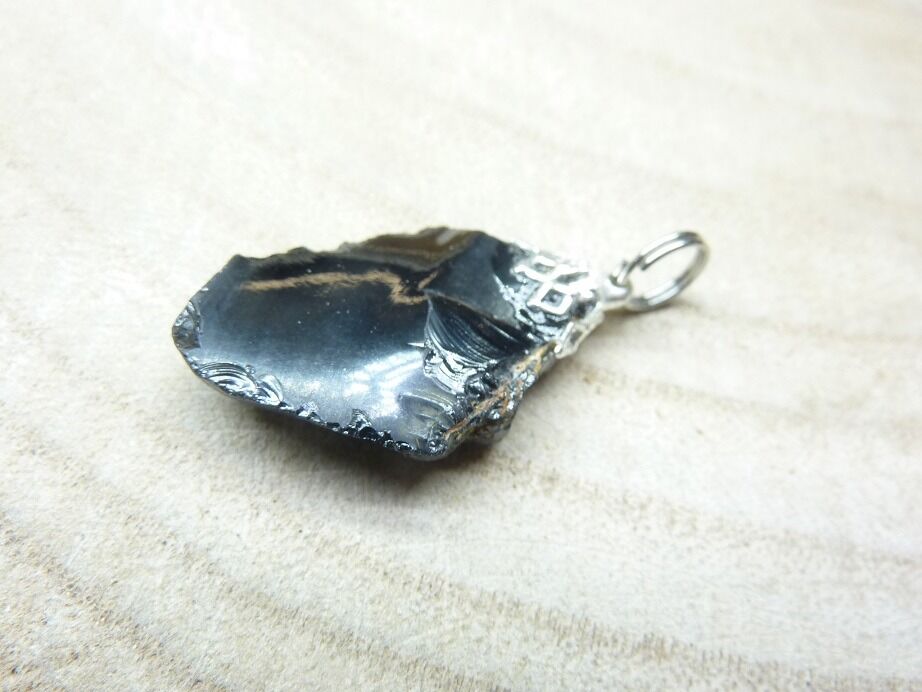 Pendentif Spinelle noir 4,2 gr ultra rare ref 3648