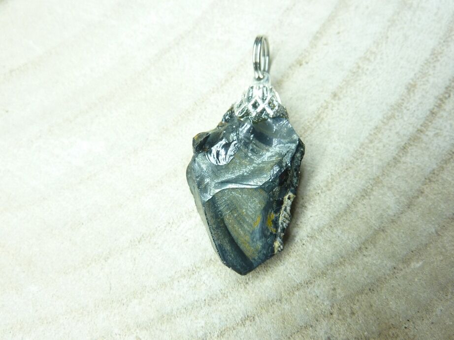 Pendentif Spinelle noir 4,2 gr ultra rare ref 3648