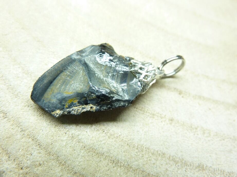 Pendentif Spinelle noir 4,2 gr ultra rare ref 3648