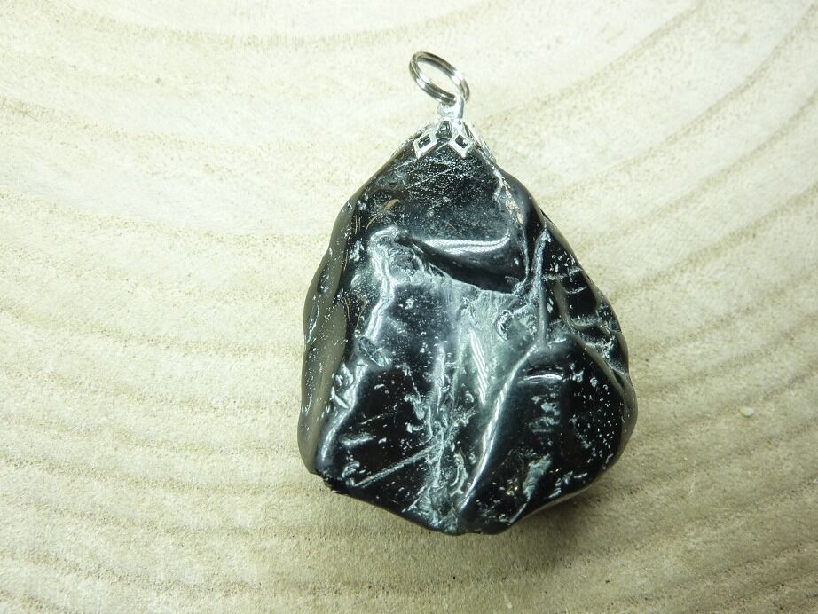 Pendentif Spinelle noir 32,7 gr ultra rare ref 1213