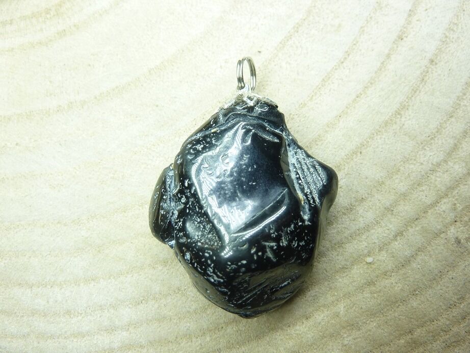 Pendentif Spinelle noir 36,5 gr ultra rare ref 2131