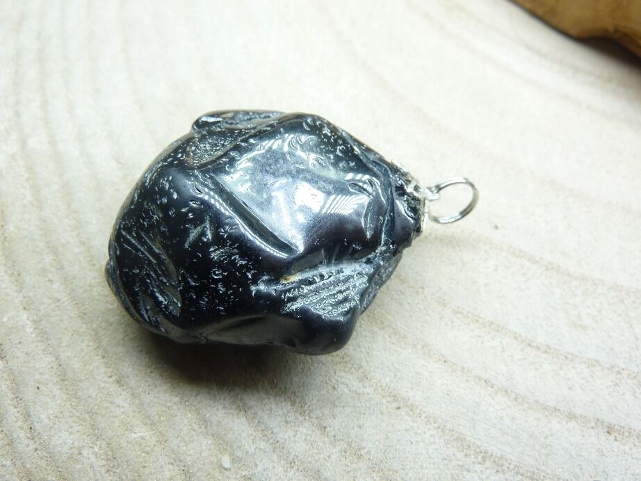 Pendentif Spinelle noir 36,5 gr ultra rare ref 2131
