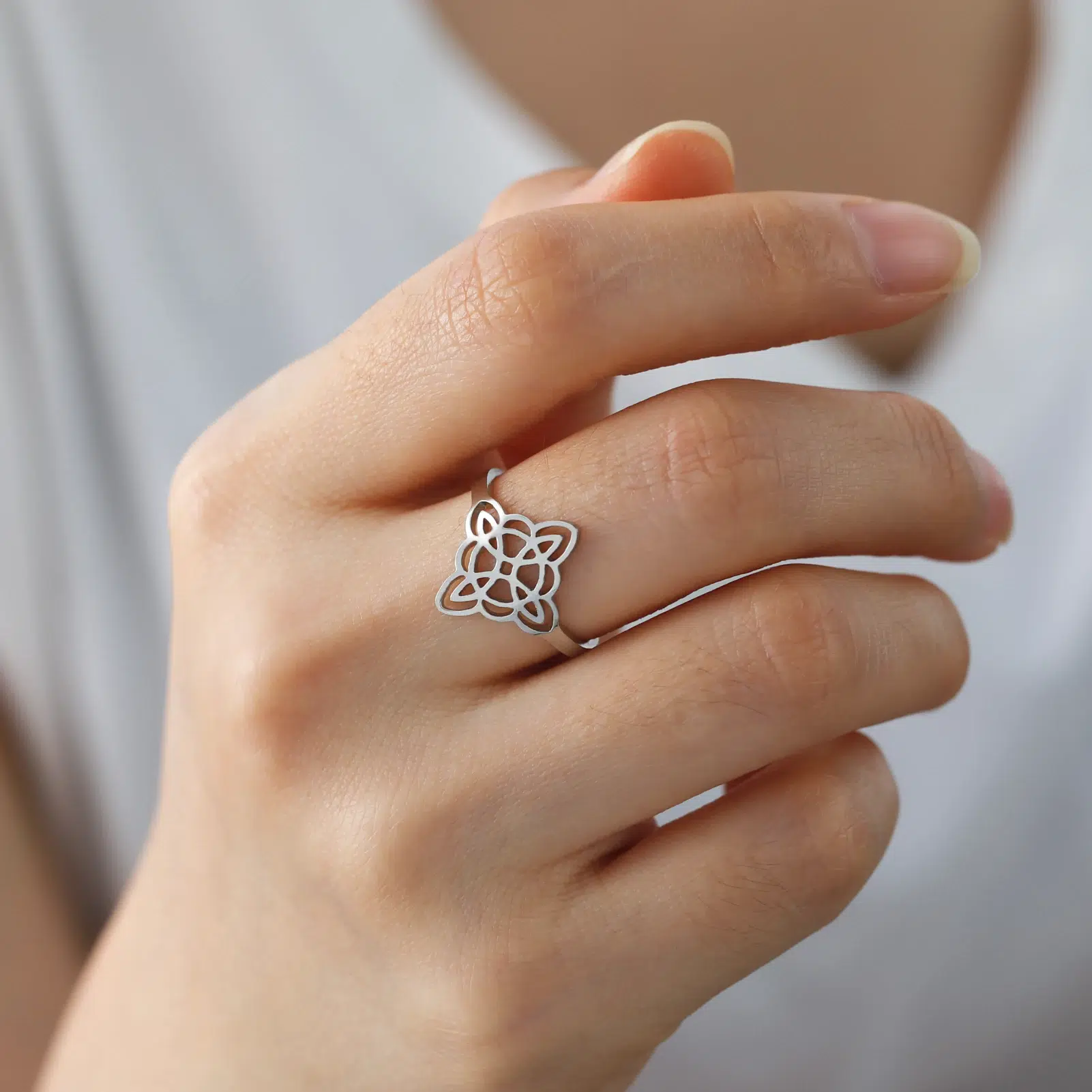 Bague ajustable Nœud de sorcière (Wiccan) argent ref 02