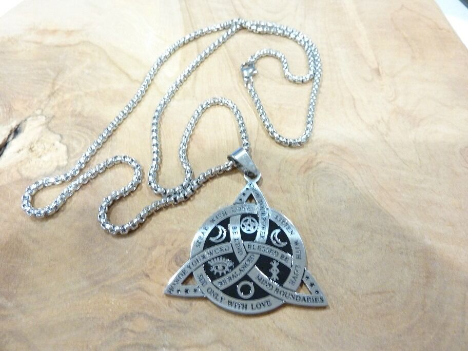 Pendentif noeud de sorcière (Wiccan) argent 02