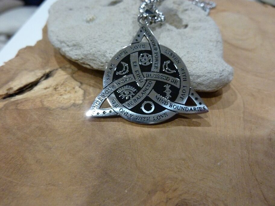 Pendentif noeud de sorcière (Wiccan) argent 02