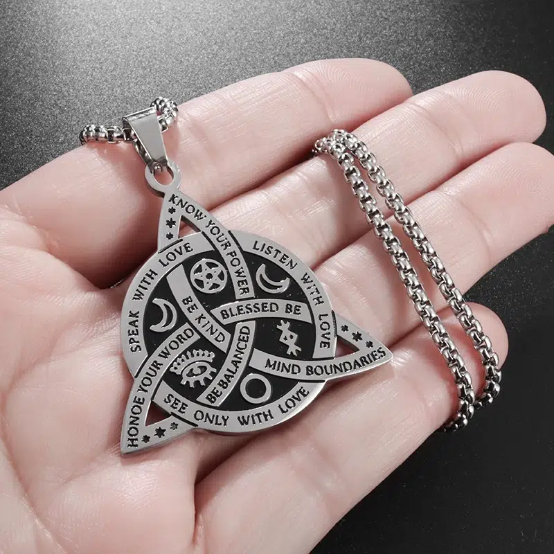 Pendentif noeud de sorcière (Wiccan) argent 02