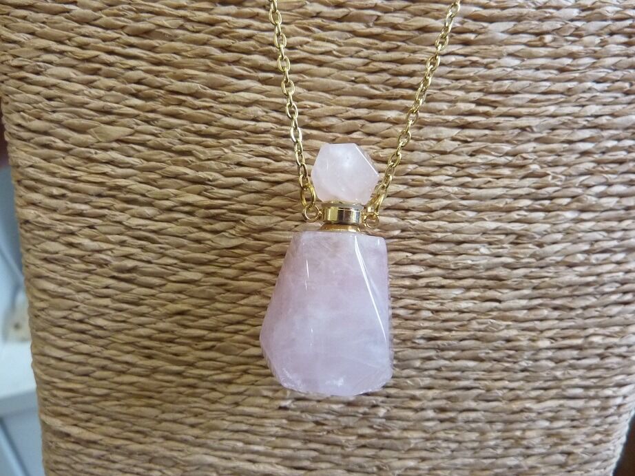 Collier Quartz rose pendentif fiole