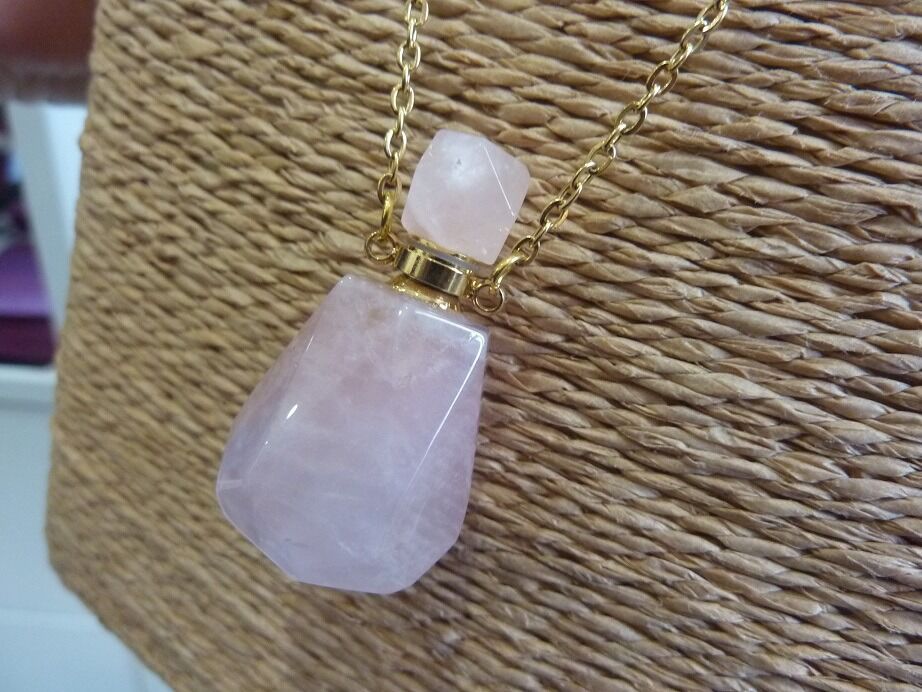 Collier Quartz rose pendentif fiole