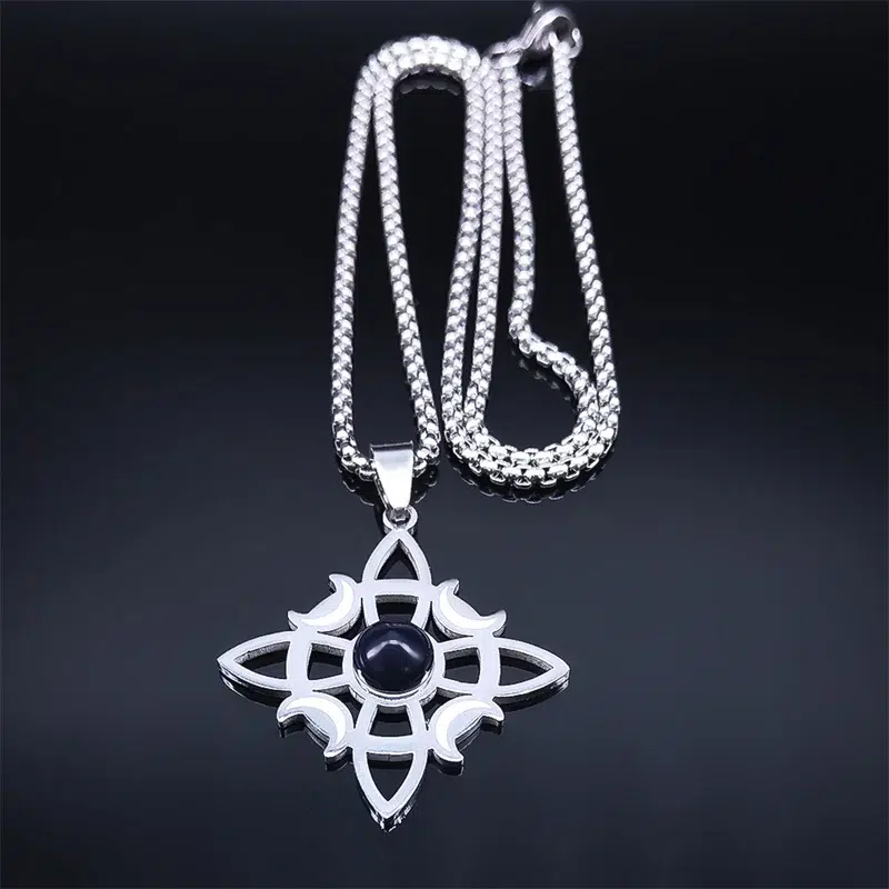Collier pendentif noeud de sorcière (Wiccan) Spinelle noir