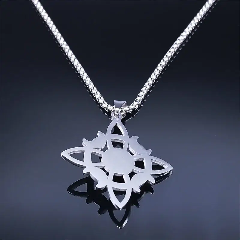 Collier pendentif noeud de sorcière (Wiccan) Spinelle noir
