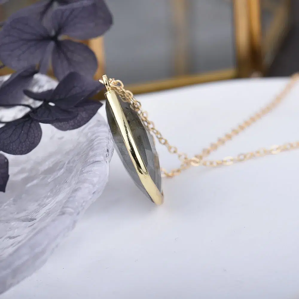 Collier pendentif Labradorite + chaine acier inoxydable 49 cm ref or