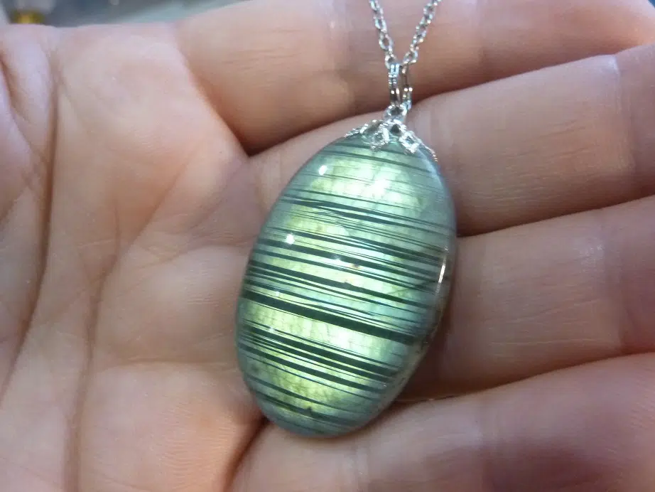 Collier pendentif Labradorite GG 3208 + chaine acier inoxydable 50 cm