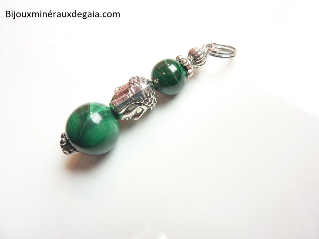 Pendentif Bouddha malachite perles 12-8 mm longueur 4 cm