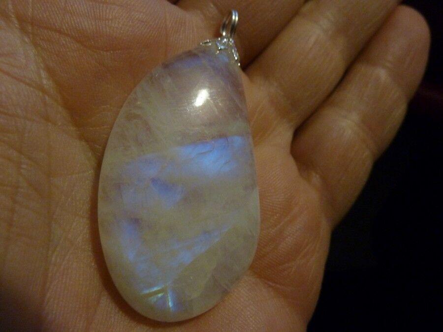 PENDENTIF PIERRE DE LUNE GEMME 73.5 cts AAA+ ref 8956