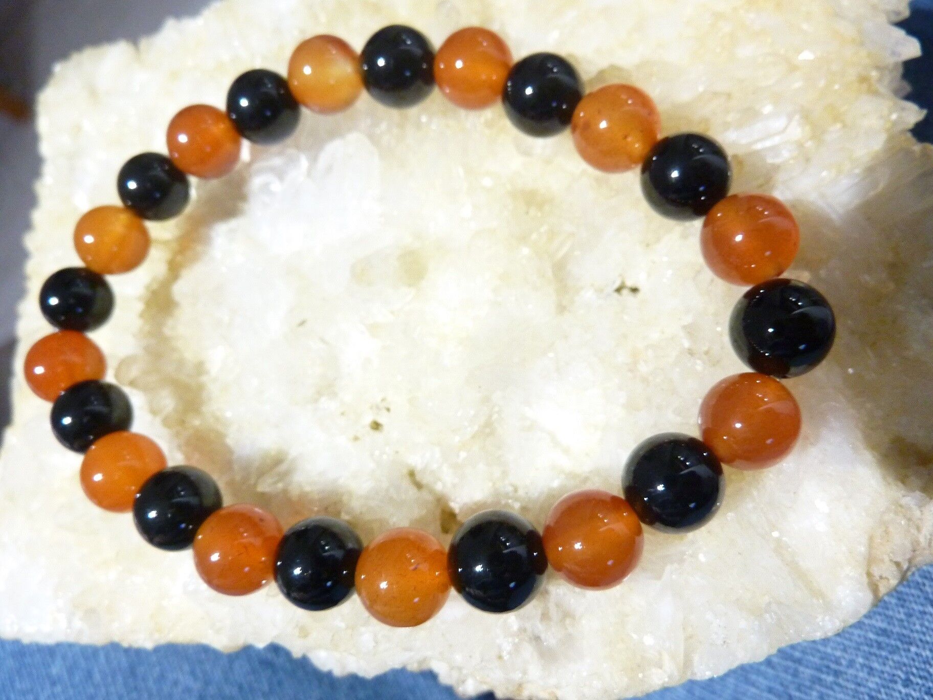 Bracelet tourmaline noire et cornaline perles rondes 8mm – Image 3