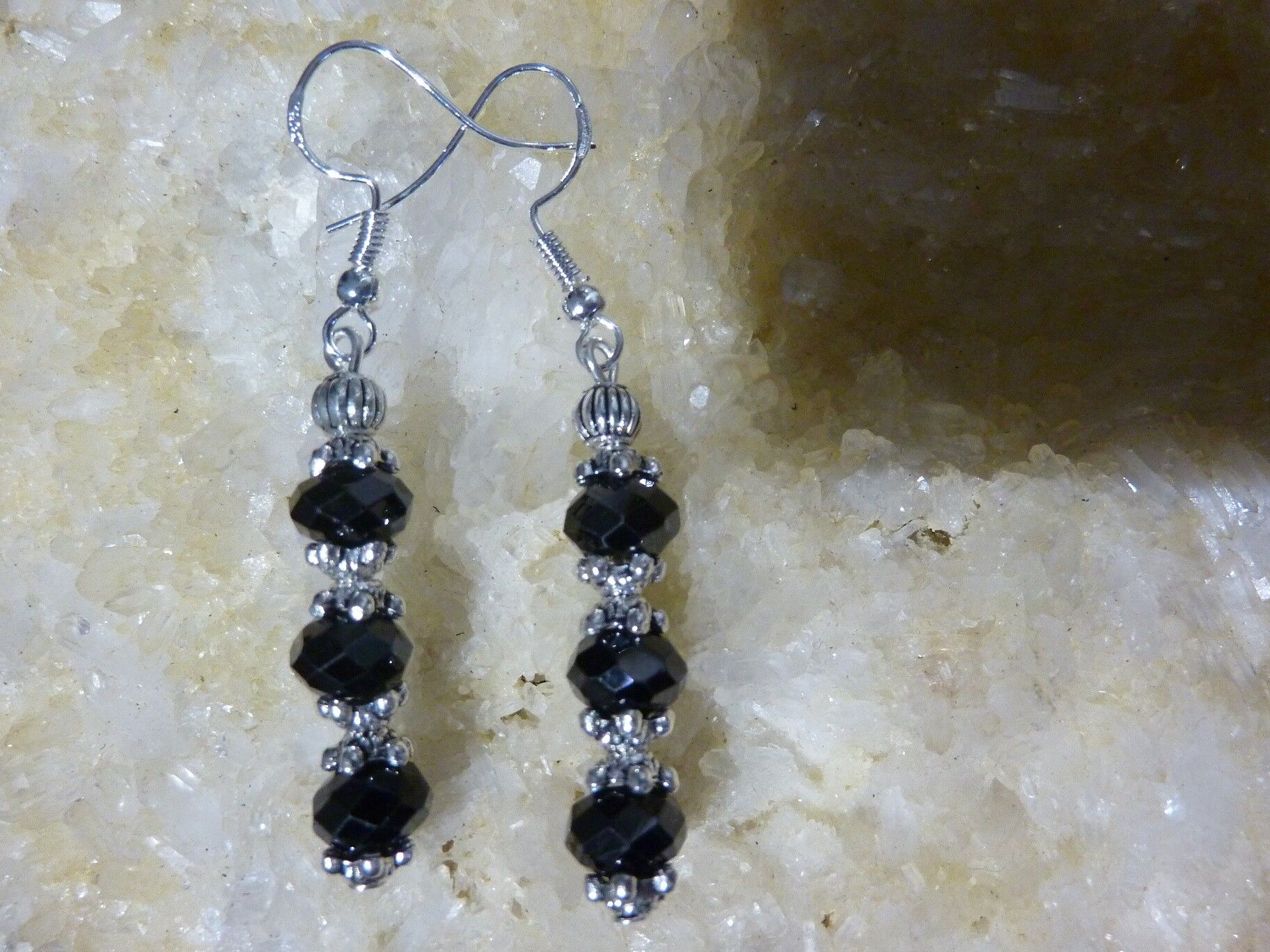 BOUCLES D'OREILLES PROTECTION SPINELLE NOIR 7 mm x 5 mm MONTURE EN ARGENT 925