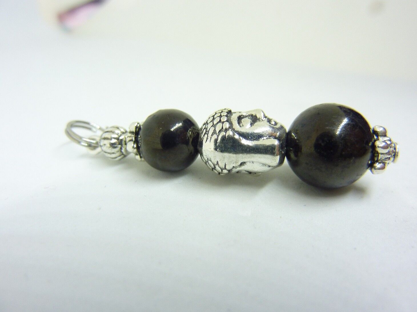 Pendentif protection Jais Charbon fossile Bouddha – Image 2