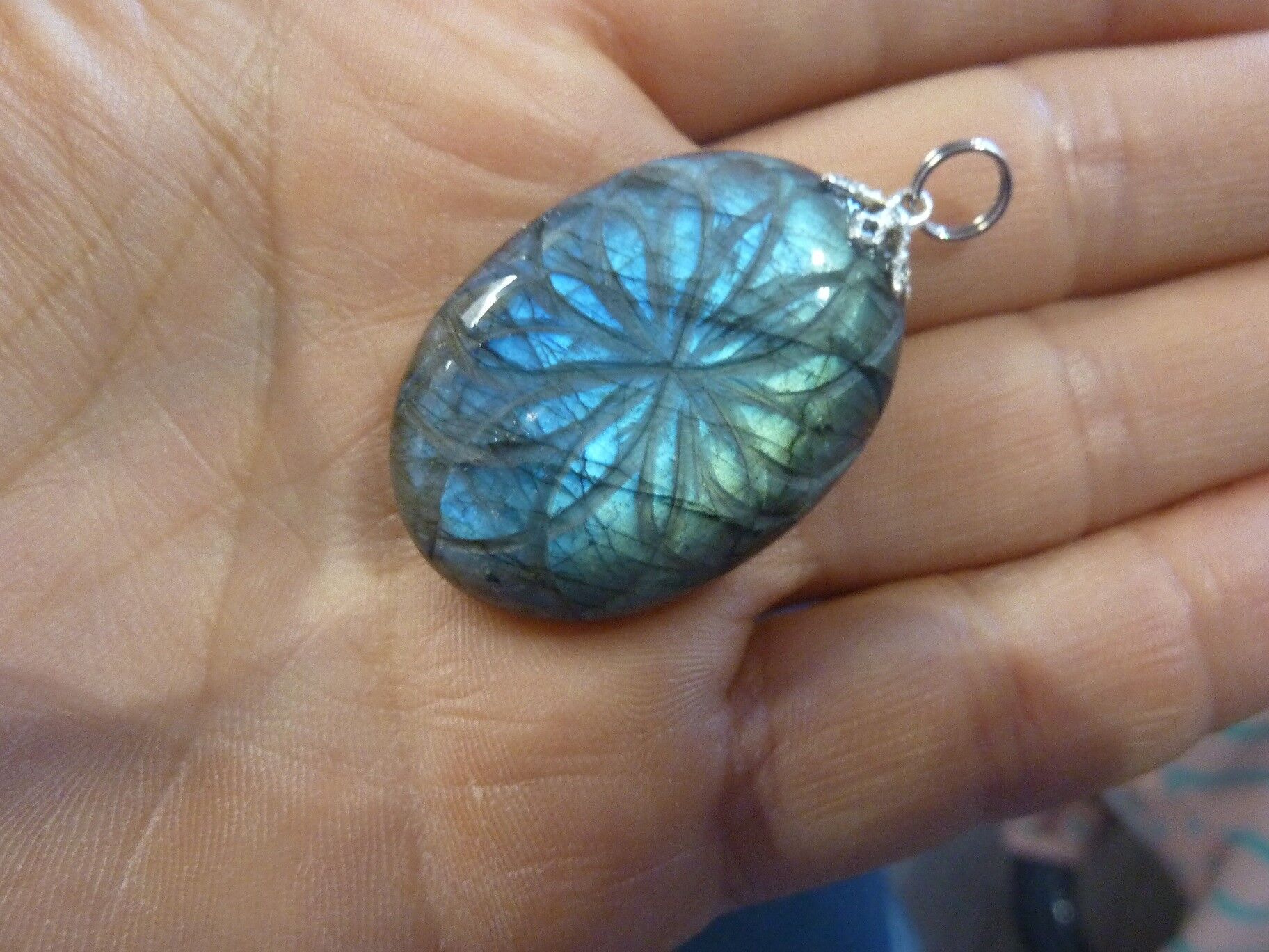 Pendentif protection labradorite ref 8686 – Image 3