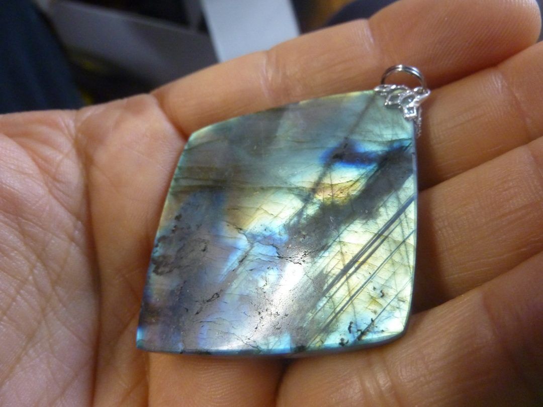 PENDENTIF PROTECTION LABRADORITE REF 1136 – Image 4