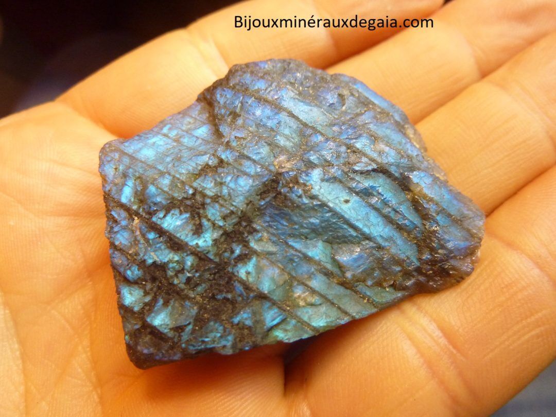 PENDENTIF LABRADORITE Poids 40,3 gr REF 7494