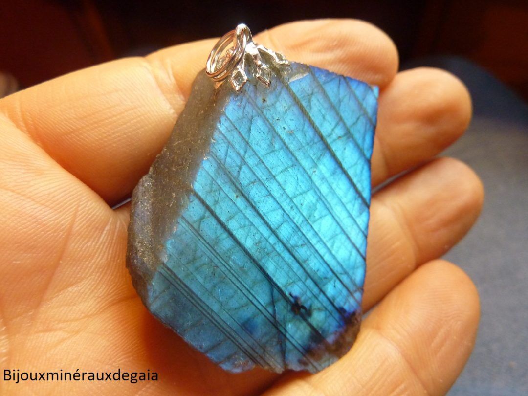 PENDENTIF LABRADORITE Poids 40,3 gr REF 7494