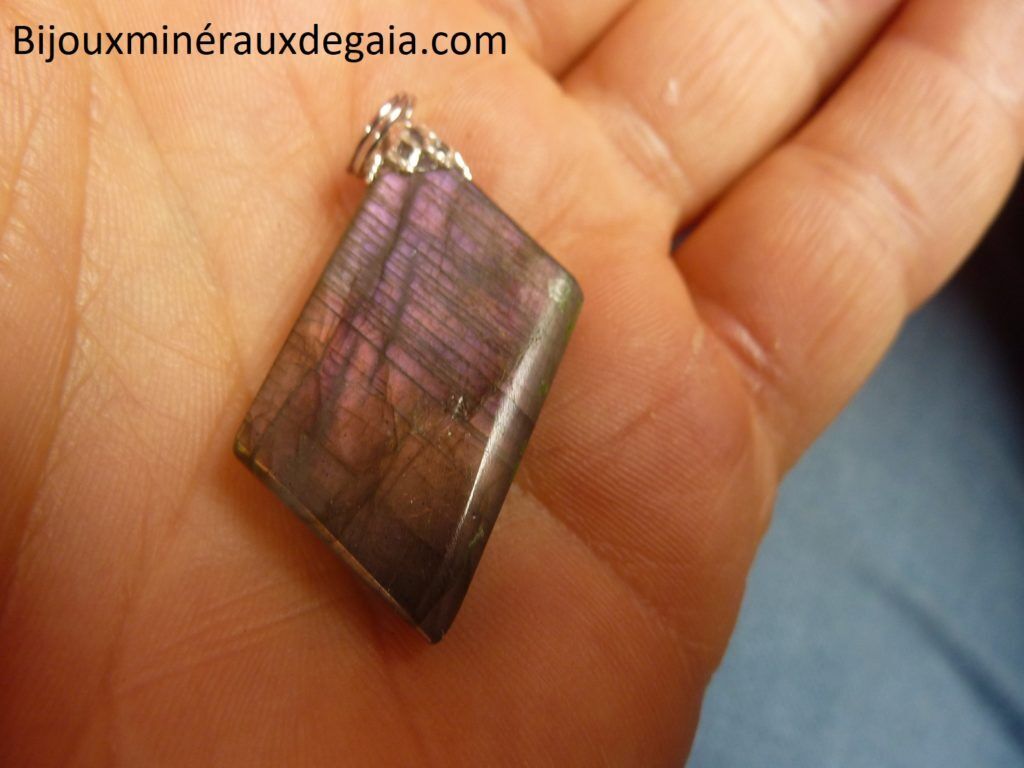 Pendentif Labradorite orange-violette Rare ! Poids 7,5 gr ref 8197