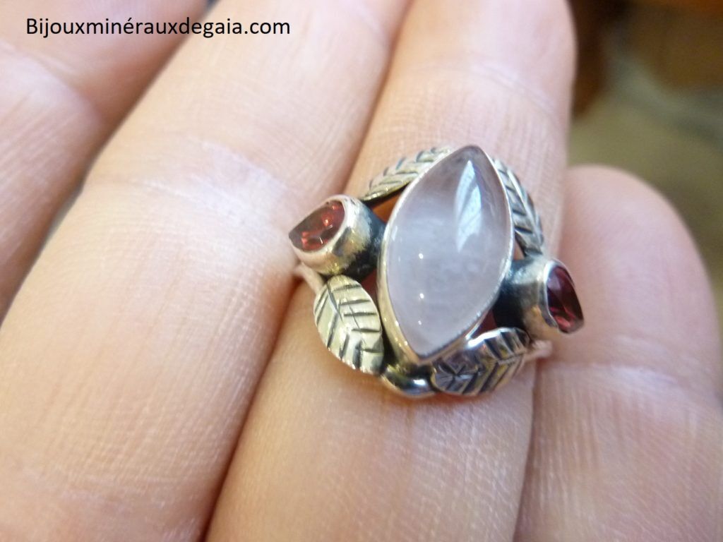 Bague quartz rose-grenat monture argent 925 taille 58 3/4 ref 5486