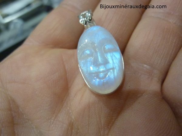 Pendentif Pierre de lune visage sculpté Monture argent 925 Ref 0918