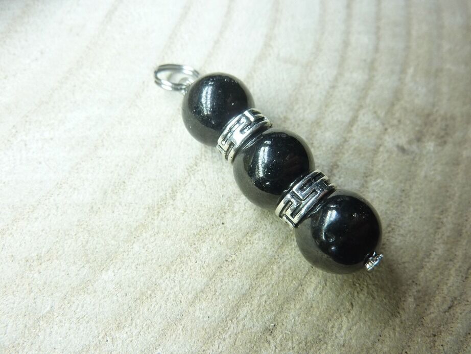 Pendentif Shungite-Perles rondes 10 mm