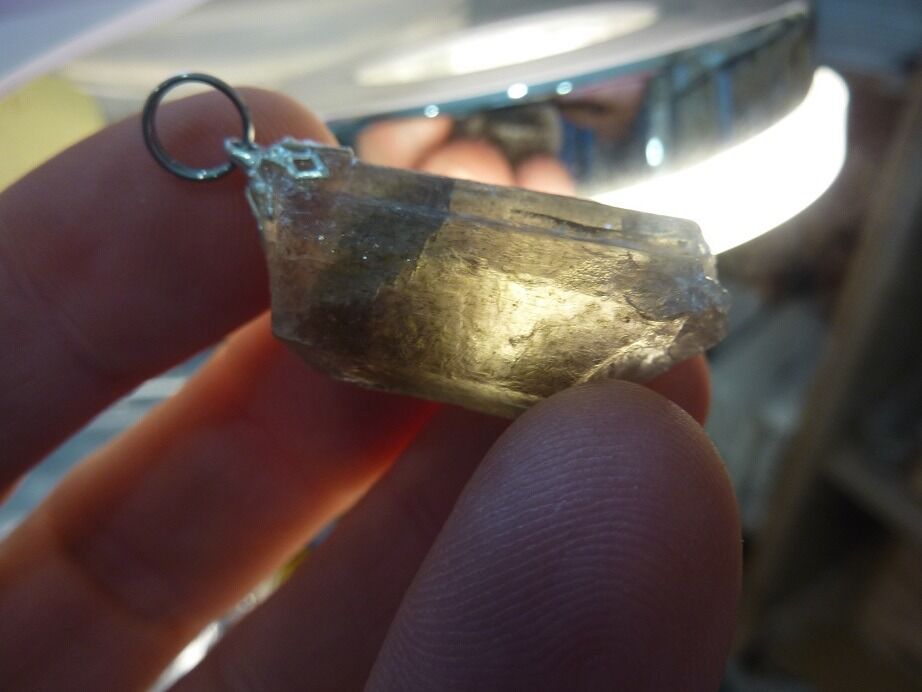 Pendentif Scapolite brut ref 1504