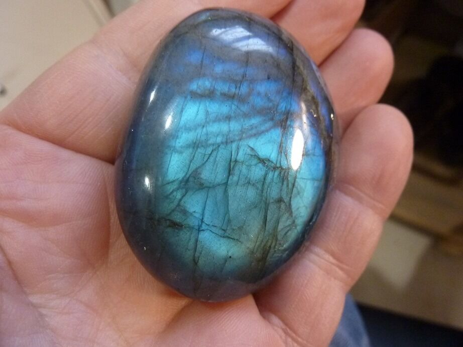 Labradorite bleu-vert 84 gr ref 3328