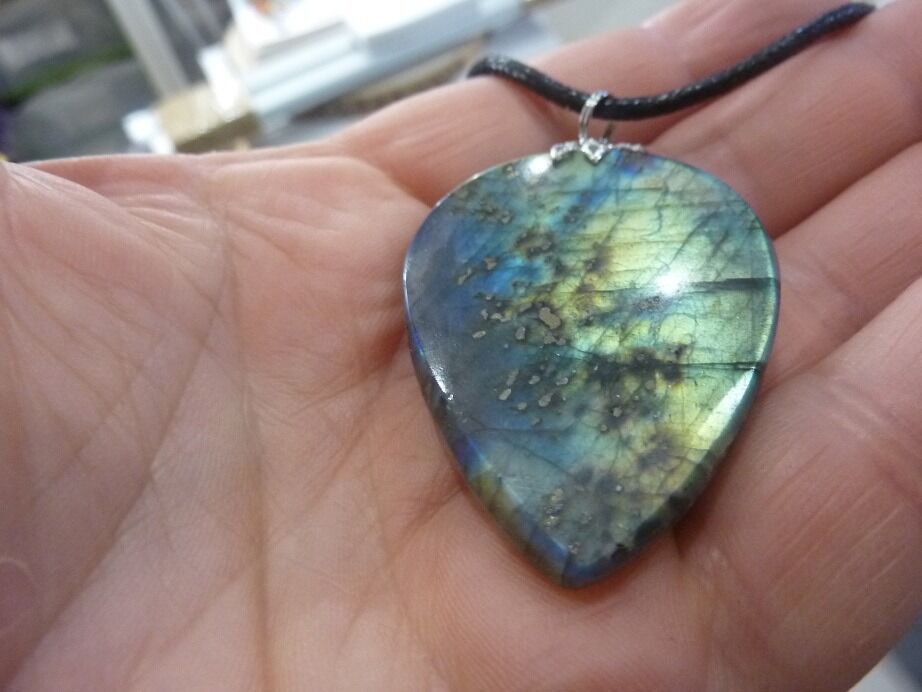 Collier pendentif Labradorite ref 159