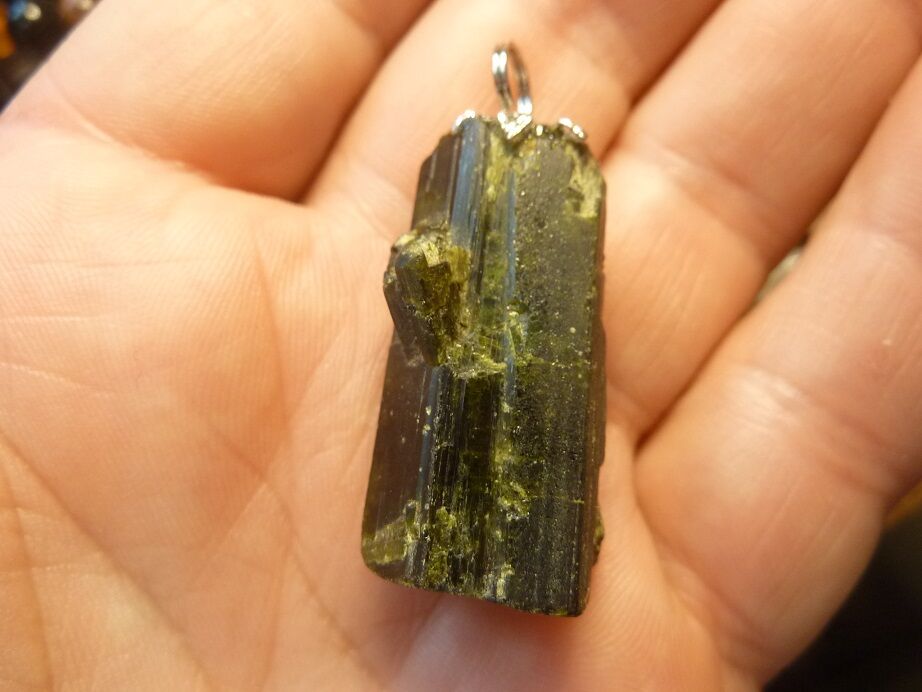 Pendentif tourmaline verte-noire Ultra Rare GG 2506