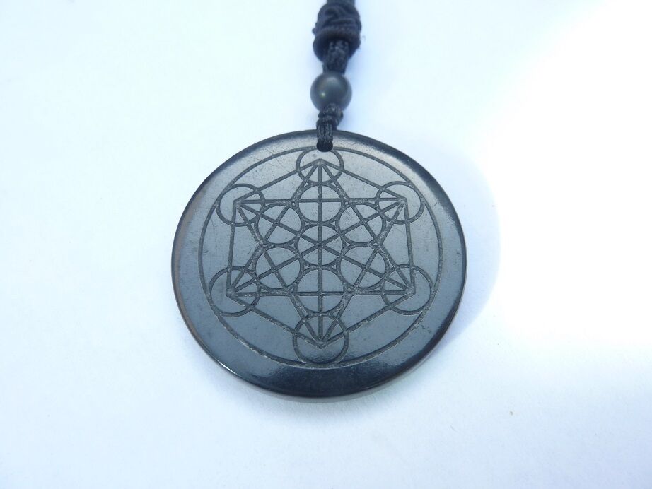 Pendentif Shungite-Cube de metatron