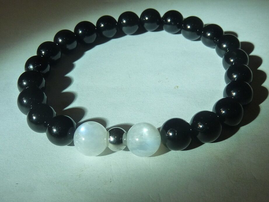 Bracelet Spinelle noir-Pierre de lune qualité AA