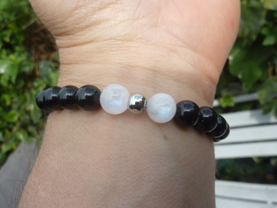 Bracelet Spinelle noir-Pierre de lune qualité AA