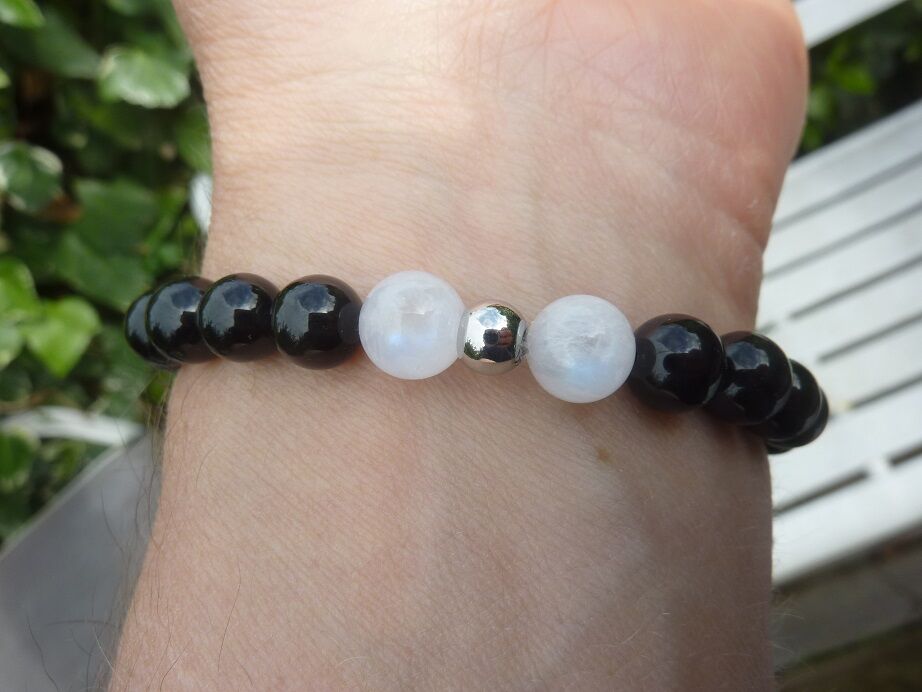 Bracelet Spinelle noir-Pierre de lune qualité AA