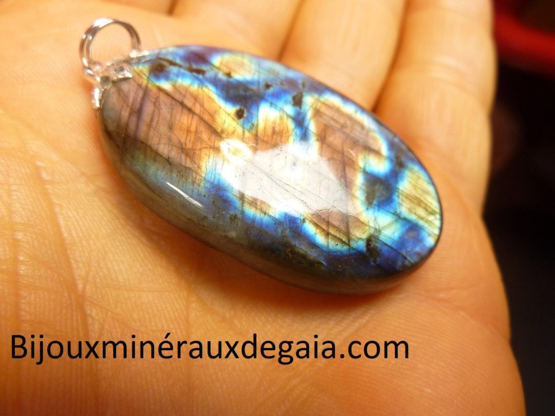 PENDENTIF LABRADORITE 18,7 gr REF 8593