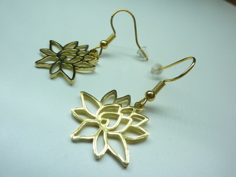 Boucles d'oreilles fleur de Lotus ref Or 02