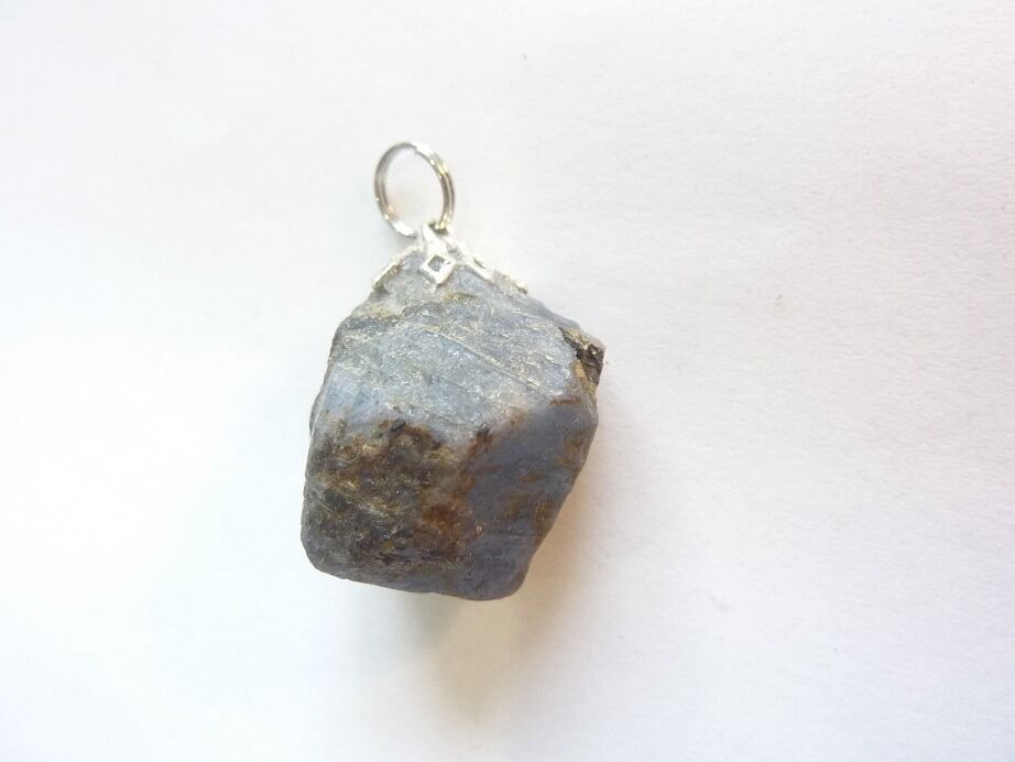 Pendentif Saphir brut GG 0311 + Chaine acier inoxydable 45 cm – Image 4